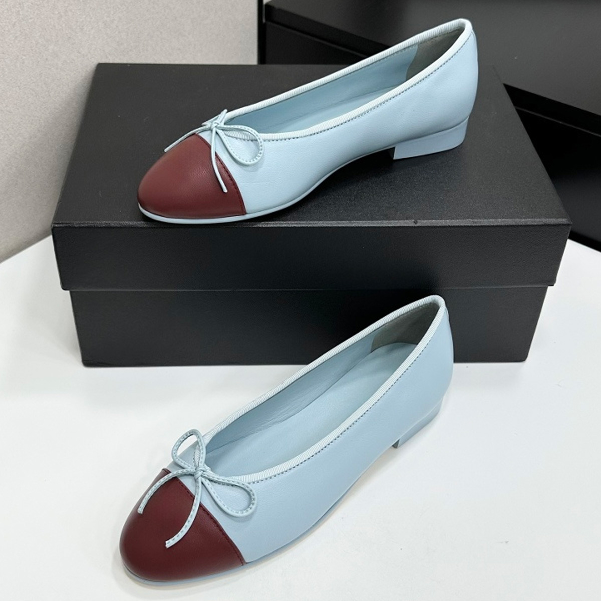 2026 Women's Two-Tone Cap-Toe  - Women Shoes Heels ulasan dan harga
