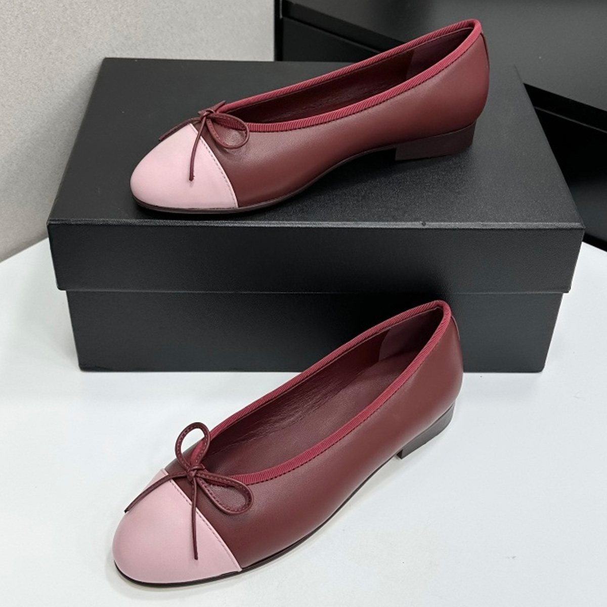 2026 Women's Two-Tone Cap-Toe  - Women Shoes Heels ulasan dan harga